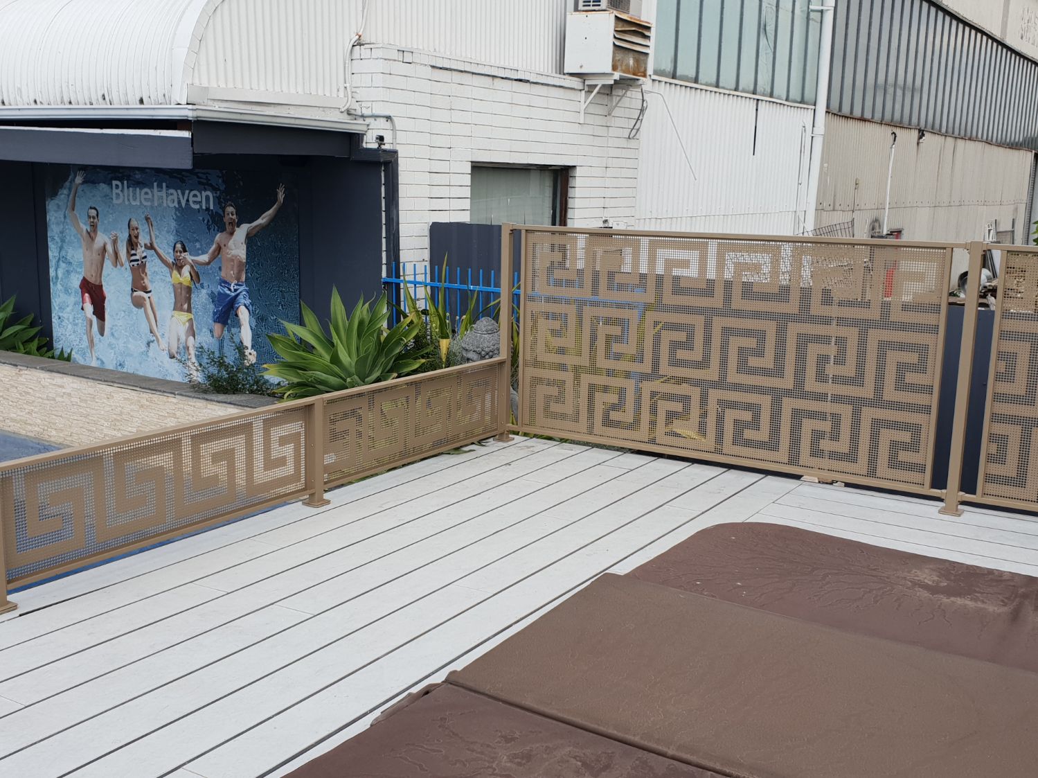 Folded system pool fencing, NSW